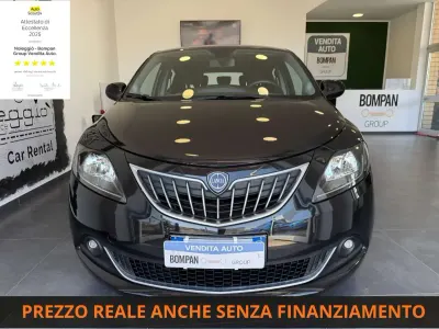 Usata Lancia Ypsilon Gold 69 CV (50 kW) 2022 Nero Utilitaria