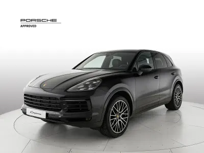 Usata Porsche Cayenne 340 CV (250 kW) 2021 Nero jet metallizzato SUV