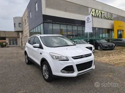 Usata Ford Kuga Titanium 163 CV (119 kW) 2014 Bianco SUV