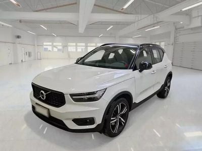 Bianco Usata 2020 Volvo XC40 R-Design SUV | 26.700 € (Buon prezzo)
