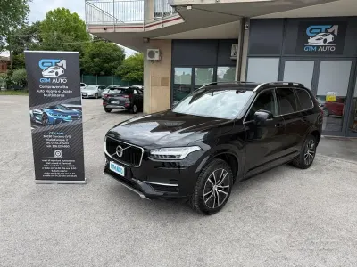 Usata Volvo XC90 Momentum 190 CV (139 kW) 2018 Nero SUV