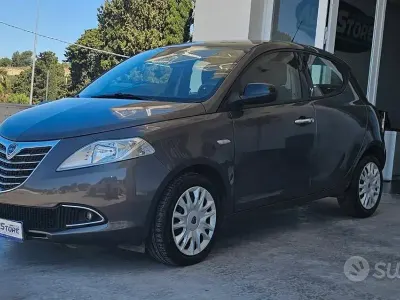 Usata Lancia Ypsilon Gold 95 CV (69 kW) 2011 Utilitaria