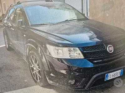 Usata Fiat Freemont 140 CV (102 kW) 2012 Nero SUV
