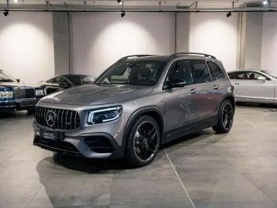 Käytetty Mercedes GLB35 AMG 306 HP (225 kW) 2022 Harmaa Katumaasturi