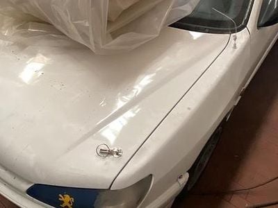 Begagnad Peugeot 306 GTi 1999 Vit Minibuss