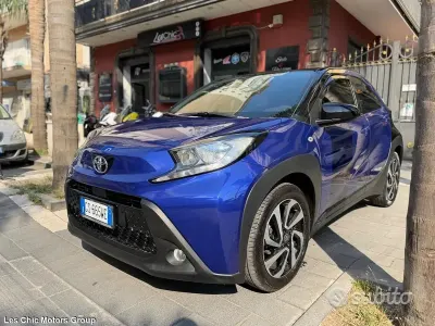 Usata Toyota Aygo X Lounge 72 CV (52 kW) 2024 Bluazzurro SUV