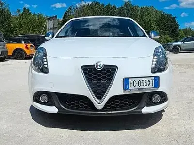 Usata Alfa Romeo Giulietta 120 CV (88 kW) 2017 Bianco Utilitaria