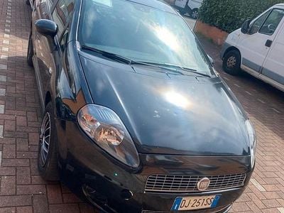 Usata Fiat Grande Punto 75 CV (55 kW) 2007 Nero Utilitaria