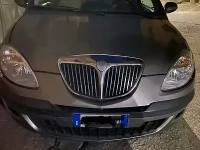 Usata Lancia Ypsilon