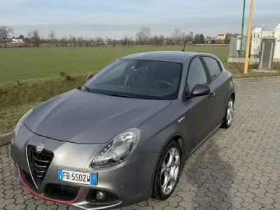Usata Alfa Romeo Giulietta Sprint 174 CV (127 kW) 2015 Utilitaria