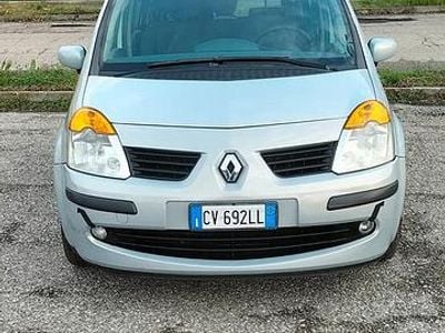 Usata Renault Modus 70 CV (51 kW) 2005 Grigio Monovolume