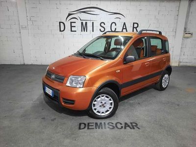 Arancione Usata 2009 Fiat Panda 4x4 Climbing Utilitaria | 6499 € (Cara)