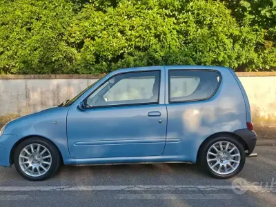 Usata Fiat 600 54 CV (39 kW) 2007 Utilitaria