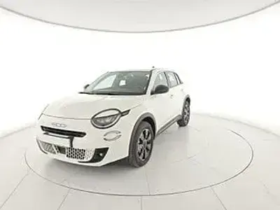 Usata Fiat 600 Pop 145 CV (106 kW) 2025 Verde SUV