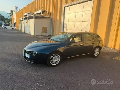 Usata Alfa Romeo 159 150 CV (110 kW) 2007 Bluazzurro Station wagon