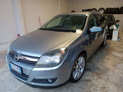 usata Opel Astra 5p 1.6 twinport Cosmo