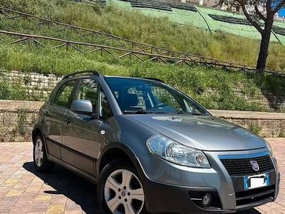 Usata Fiat Sedici 120 CV (88 kW) 2009 Grigio SUV