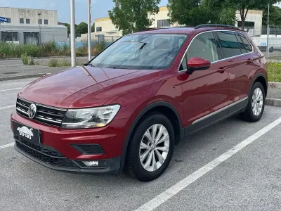 Usata VW Tiguan Executive 150 CV (110 kW) 2017 Rosso SUV