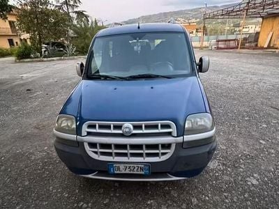 Usata Fiat Doblò 105 CV (77 kW) 2004 Blu Monovolume