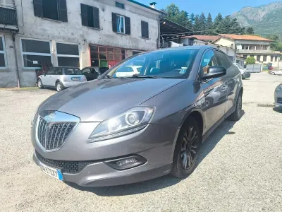 Usata Lancia Delta 120 CV (88 kW) 2009 Grigio Utilitaria