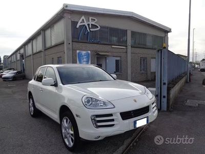 Usata Porsche Cayenne 290 CV (213 kW) 2008 Bianco SUV