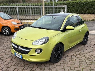 Usata Opel Adam 70 CV (51 kW) 2014 Verde Utilitaria