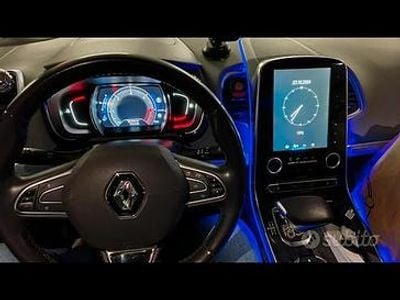 Usata Renault Espace 160 CV (117 kW) 2016 Grigio Monovolume