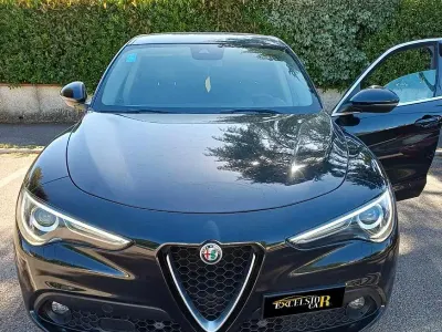 Brugt Alfa Romeo Stelvio 179 HK (131 kW) 2017 Sort SUV
