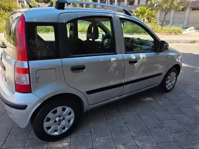 Usata Fiat Panda Dynamic 69 CV (50 kW) 2011 Grigio Utilitaria