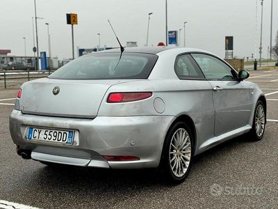 Usata Alfa Romeo GT 150 CV (110 kW) 2005 Grigio Coupé