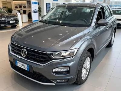 Usata VW T-Roc Style 116 CV (85 kW) 2019 Grigio SUV