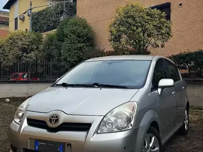 Usata Toyota Corolla Verso