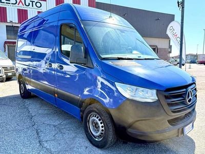 Usata Mercedes Sprinter 114 CV (83 kW) 2021 Blu/azzurro Furgone