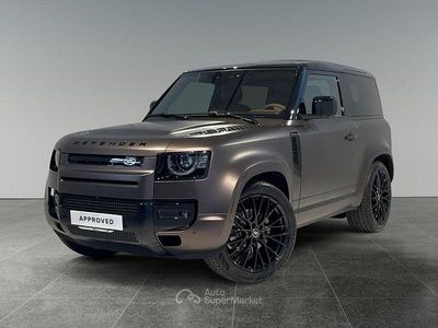 Marrone Nuova 2025 Land Rover Defender SE Dynamic SUV | 99.900 €