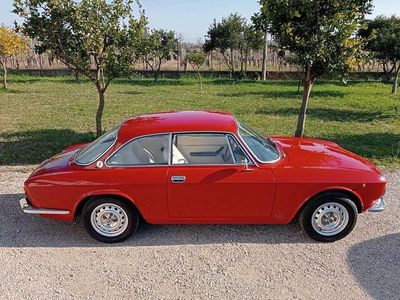 Usata Alfa Romeo 2000 Veloce 132 CV (97 kW) 1972 Rosso Coupé