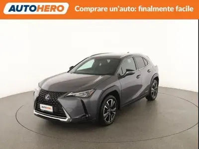 Usata Lexus UX Executive Line 152 CV (111 kW) 2019 Grigio SUV