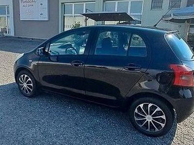 Usata Toyota Yaris 90 CV (66 kW) 2007 Nero Berlina