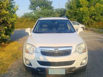 Usata Opel Antara 184 CV (135 kW) 2014 Bianco SUV