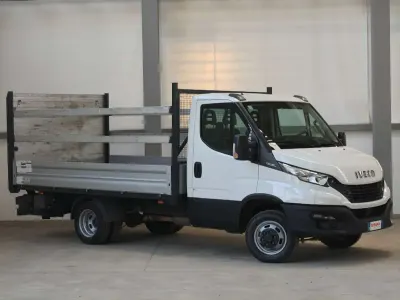 Usata Iveco Daily 136 CV (100 kW) 2021 Bianco Furgone