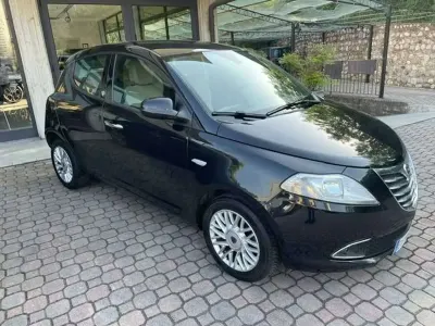 Usata Lancia Ypsilon