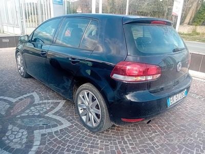 Usata VW Golf VI 105 CV (77 kW) 2011 Nero Utilitaria