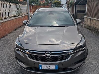 Usata Opel Astra Sport 110 CV (80 kW) 2017 Grigio Station wagon