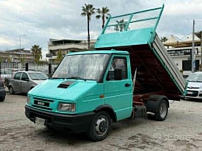Usata Iveco Daily 103 CV (75 kW) 1998 Blu Cabrio