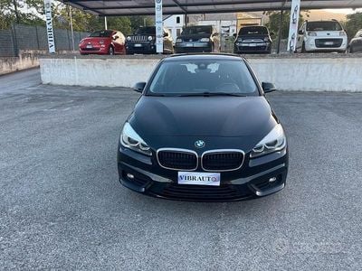 Usata BMW 216 Active Tourer Luxury Line 116 CV (85 kW) 2016 Bianco Monovolume
