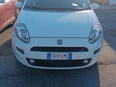 Usata Fiat Punto 75 CV (55 kW) 2016 Bianco Utilitaria