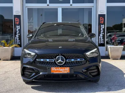 Käytetty Mercedes GLA200 AMG Line Premium Plus 150 HP (110 kW) 2024 Musta Katumaasturi