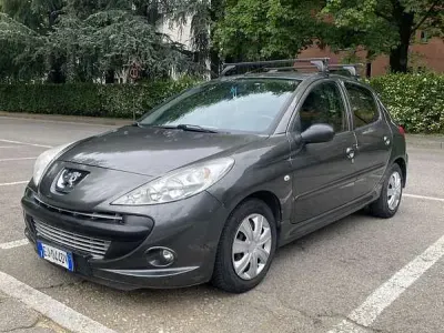 Usata Peugeot 206+ 68 CV (50 kW) 2011 Nero Utilitaria