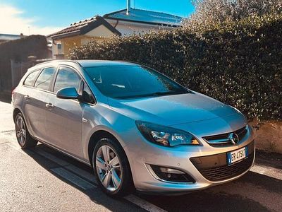 Usata Opel Astra 125 CV (91 kW) 2014 Grigio Station wagon
