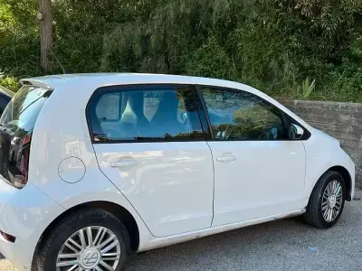 Usata VW up! 65 CV (47 kW) 2021 Bianco Utilitaria