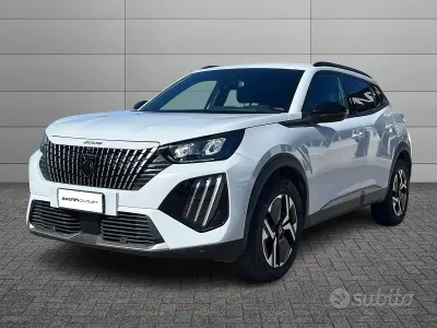Usata Peugeot 2008 Allure 101 CV (74 kW) 2023 Bianco SUV
